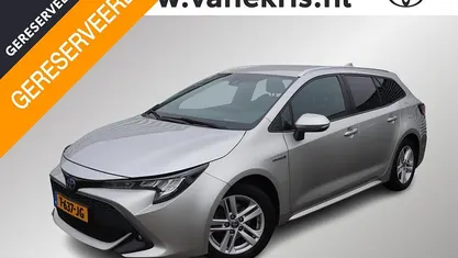 Zilver Occasion 2023 Toyota Corolla Limited Stationwagen | € 19.999 (Super prijs)