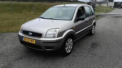 Grijs Gebruikt 2003 Ford Fusion MPV | € 1.500 (Eerlijke prijs)
