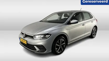 Occasion 2023 VW Polo Life Hatchback | € 18.750 (Goede deal)