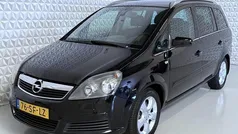 Zwart Gebruikt 2005 Opel Zafira Cosmo MPV | € 1.999 (Eerlijke prijs)