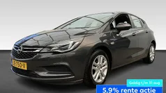 Grijs Gebruikt 2016 Opel Astra Edition Hatchback | € 12.345 (Eerlijke prijs)