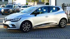 Grijs Gebruikt 2019 Renault Clio IV Intens Hatchback | € 12.449 (Eerlijke prijs)