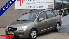 Grijs Gebruikt 2009 Kia Carens MPV | € 6.950 (Eerlijke prijs)