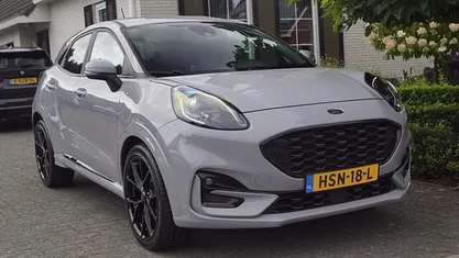 Grijs Gebruikt 2023 Ford Puma ST-Line MPV | € 18.450 (Goede deal)