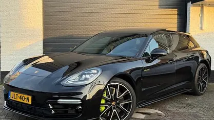 Occasion Porsche Panamera Sport Turismo 330 PK (242 kW) 2019 Zwart (metallic) Stationwagen