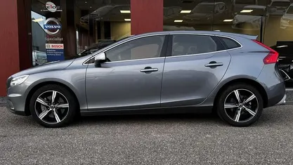 Occasion 2018 Volvo V40 Business Edition Hatchback | € 19.950 (Goede deal)