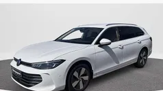 Gebruikt 2024 VW Passat Business Stationwagen | € 35.250 (Eerlijke prijs)