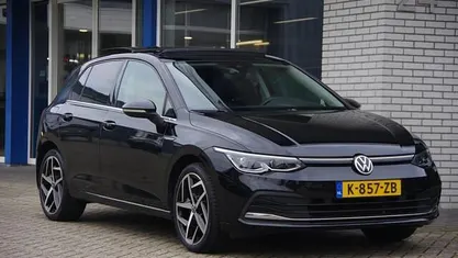Zwart Occasion 2020 VW Golf VII Style Hatchback | € 24.400 (Eerlijke prijs)