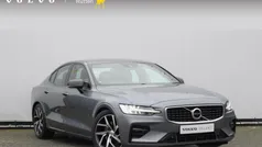 Grijs, metallic lak Gebruikt 2020 Volvo S60 R-Design Sedan | € 29.840 (Goede deal)
