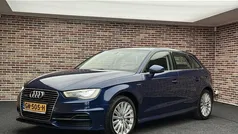 Blauw Gebruikt 2015 Audi A3 Sportback Attraction Hatchback | € 8.250 (Goede deal)