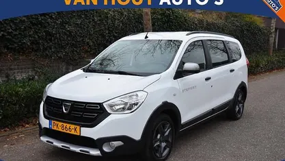 Wit Gebruikt 2017 Dacia Lodgy Stepway MPV | € 5.950 (Super prijs)