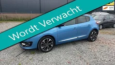 Blauw Gebruikt 2015 Renault Mégane III Bose Edition Hatchback | € 8.995 (Eerlijke prijs)
