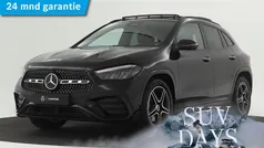Zwart Gebruikt 2024 Mercedes GLA180 AMG line SUV | € 49.945 (Eerlijke prijs)