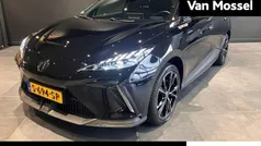 Zwart Gebruikt 2023 MG MG4 EV Luxury Hatchback | € 24.495 (Eerlijke prijs)