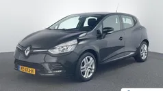 Gebruikt 2017 Renault Clio IV Zen Hatchback | € 10.395 (Eerlijke prijs)
