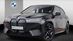 Grijs Gebruikt 2023 BMW iX Sport Line SUV | € 57.900 (Eerlijke prijs)