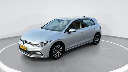 Occasion VW Golf VIII Style 150 PK (110 kW) 2021 Grijs Hatchback