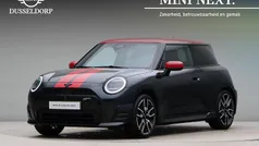 Grijs Gebruikt 2024 Mini Cooper SE Hatchback | € 38.950 (Eerlijke prijs)