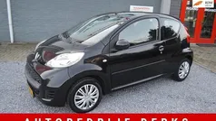 Zwart Gebruikt 2011 Peugeot 107 Hatchback | € 3.250 (Eerlijke prijs)