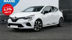 Wit Gebruikt 2023 Renault Clio V Evolution Hatchback | € 17.400 (Eerlijke prijs)