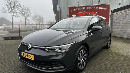 Gebruikt 2022 VW Golf VIII Style Hatchback | € 23.950 (Goede deal)