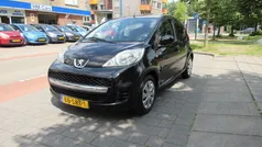 Zwart Gebruikt 2011 Peugeot 107 Hatchback | € 3.450 (Eerlijke prijs)