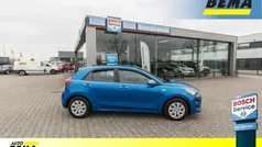 Blauw Gebruikt 2021 Kia Rio Comfort Hatchback | € 13.450 (Goede deal)