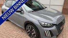 Gebruikt 2025 Peugeot 208 GT Hatchback | € 27.450 (Eerlijke prijs)