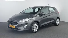 Grijs Gebruikt 2017 Ford Fiesta Titanium Hatchback | € 10.945 (Eerlijke prijs)