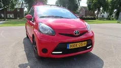 Rood Gebruikt 2013 Toyota Aygo Hatchback | € 4.500 (Goede deal)