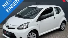 Gebruikt 2013 Toyota Aygo Hatchback | € 3.240 (Eerlijke prijs)