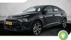Zwart Gebruikt 2022 Citroën e-C4 Shine SUV | € 18.925 (Eerlijke prijs)