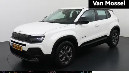 Wit Occasion 2024 Jeep Avenger EV Longitude SUV | € 22.440 (Goede deal)