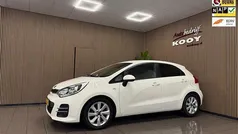 Wit Gebruikt 2016 Kia Rio Hatchback | € 9.975 (Eerlijke prijs)