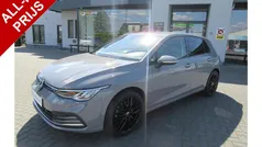 Grijs Gebruikt 2024 VW Golf VIII Style Hatchback | € 27.990 (Goede deal)