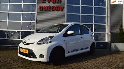 Occasion 2014 Toyota Aygo Hatchback | € 4.750 (Eerlijke prijs)
