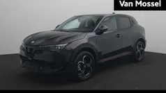 Zwart Nieuw 2025 Alfa Romeo Junior Edizione Speciale SUV | € 38.500 (Eerlijke prijs)