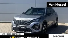 Grijs, metallic lak Gebruikt 2023 Peugeot e-2008 Allure SUV | € 28.940 (Eerlijke prijs)