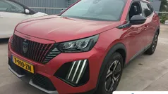 Rood Gebruikt 2023 Peugeot e-2008 Allure SUV | € 24.395 (Goede deal)