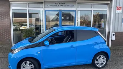 Occasion Toyota Aygo Sport 69 PK (50 kW) 2017 Blauw Hatchback