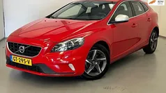 Rood Gebruikt 2015 Volvo V40 R-Design Stationwagen | € 8.750 (Eerlijke prijs)