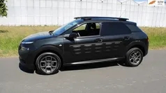 Zwart Gebruikt 2015 Citroën C4 Cactus PureTech Hatchback | € 7.900 (Eerlijke prijs)