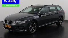 Grijs Gebruikt 2021 VW Passat GTE Stationwagen | € 25.945 (Eerlijke prijs)