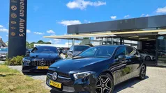 Zwart Gebruikt 2019 Mercedes A200 Business Hatchback | € 19.995 (Eerlijke prijs)