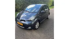 Grijs Gebruikt 2010 Toyota Aygo Comfort Hatchback | € 2.999 (Eerlijke prijs)