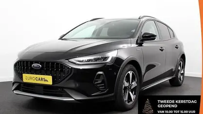 Zwart Gebruikt 2024 Ford Focus Active X Hatchback | € 26.390 (Eerlijke prijs)