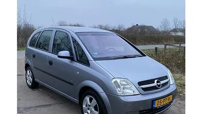 Gebruikt 2004 Opel Meriva MPV | € 950 (Eerlijke prijs)