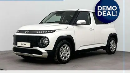 Wit Occasion 2025 Hyundai Inster Hatchback | € 25.990 (Eerlijke prijs)