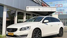 Wit, metallic lak Gebruikt 2016 Volvo V60 Summum Stationwagen | € 8.950 (Goede deal)