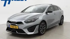 Grijs, metallic lak Gebruikt 2022 Kia ProCeed GT-Line Hatchback | € 26.950 (Eerlijke prijs)